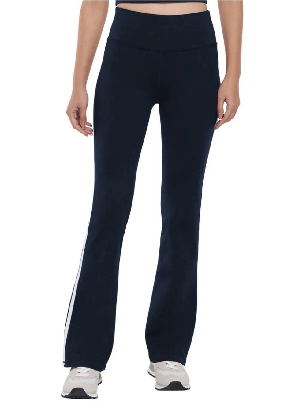 GapFit Women's Flare Legging with Piping